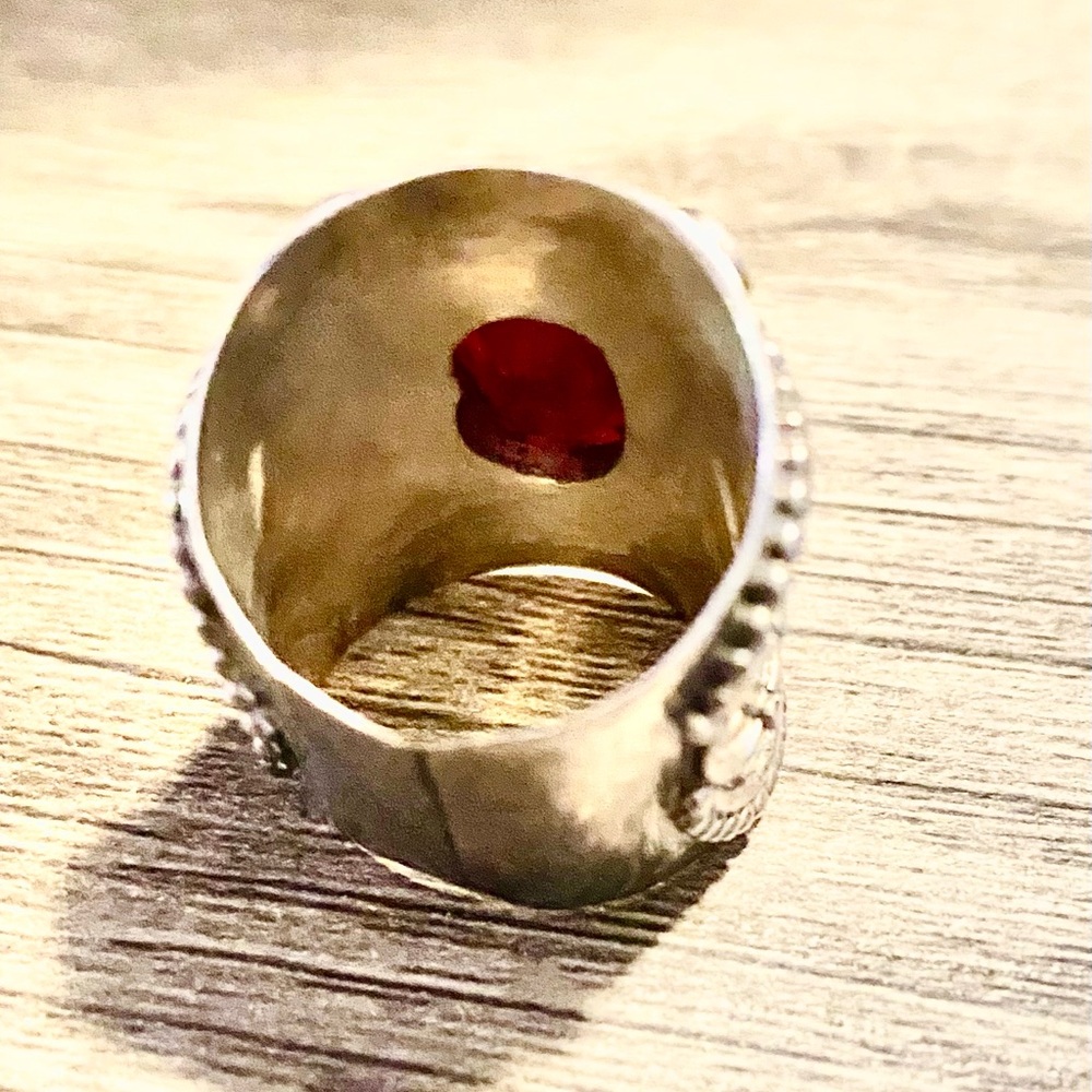 Elegant extra Wide Silver Band stamped “India 925 “Ruby Gemstone Ring - Picture 5 of 6